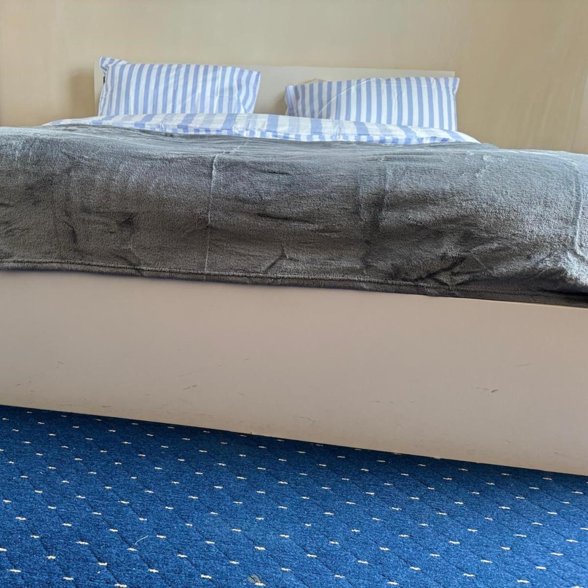 Cozy Rooms In London And Manchester Exterior photo
